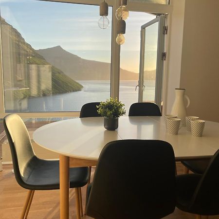Unique Sea & Landscape View And Spacious Apartment Klaksvík Zewnętrze zdjęcie