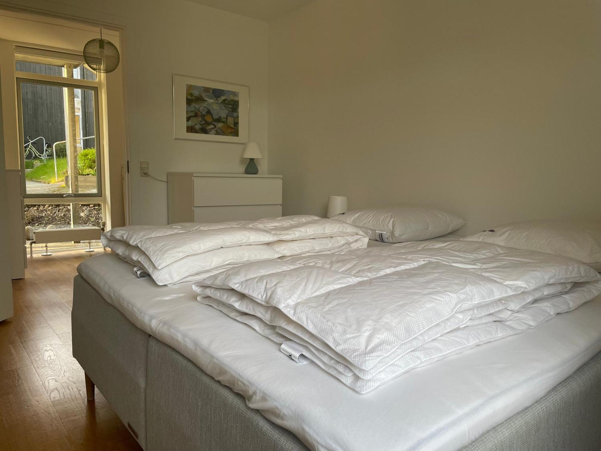 Unique Sea & Landscape View And Spacious Apartment Klaksvík Zewnętrze zdjęcie